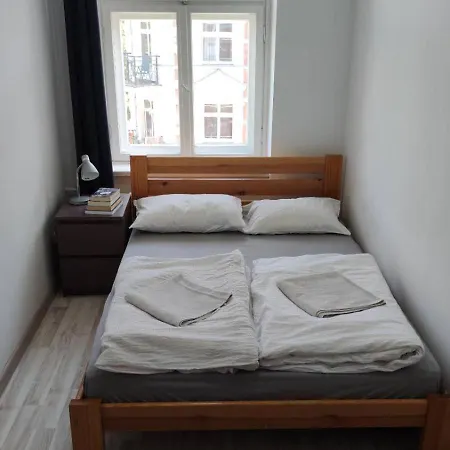 Aparttrans Botanic Garden Apartment *